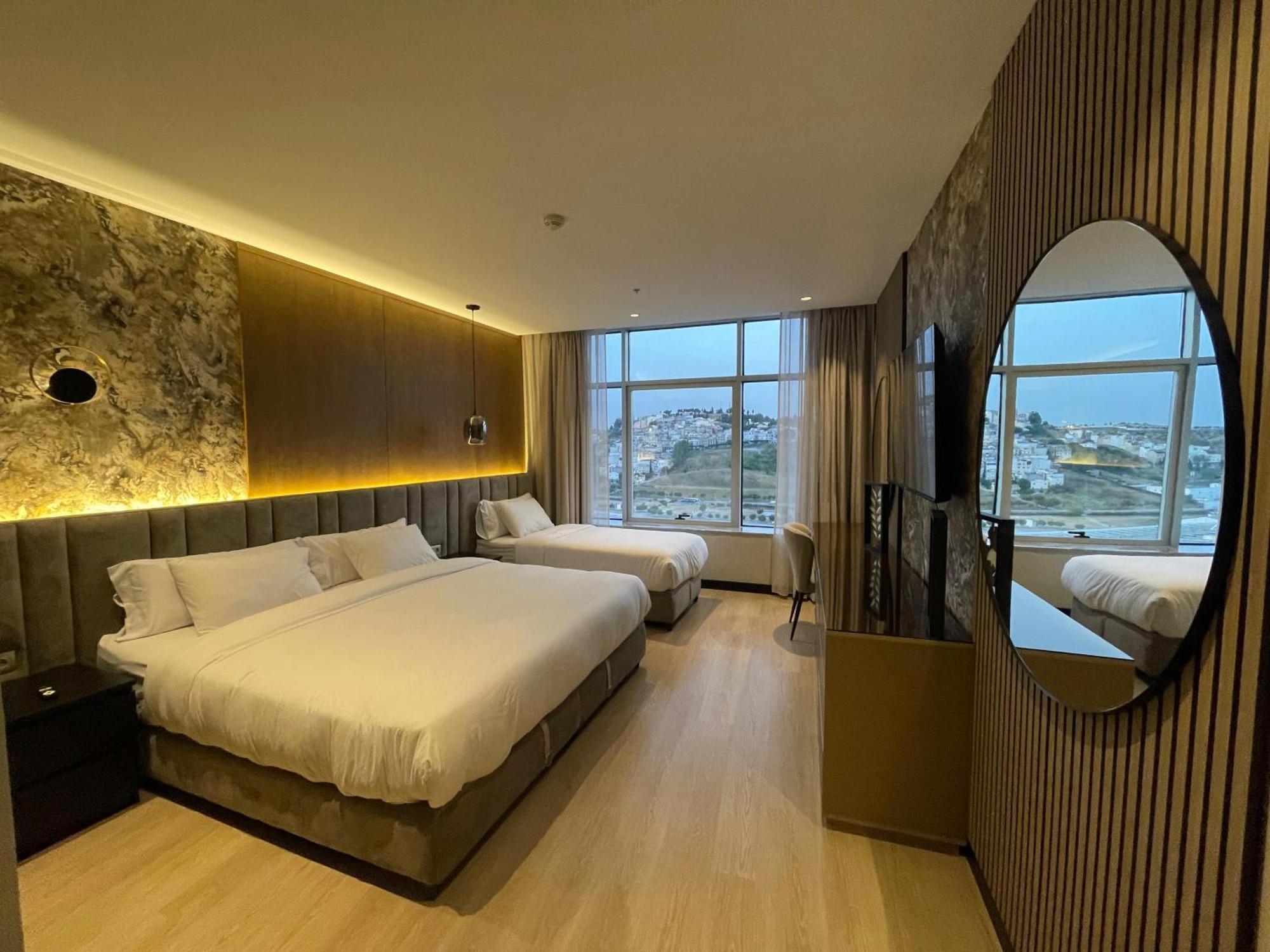 Hilton Tanger Penthouse 14 Apartment Exterior photo